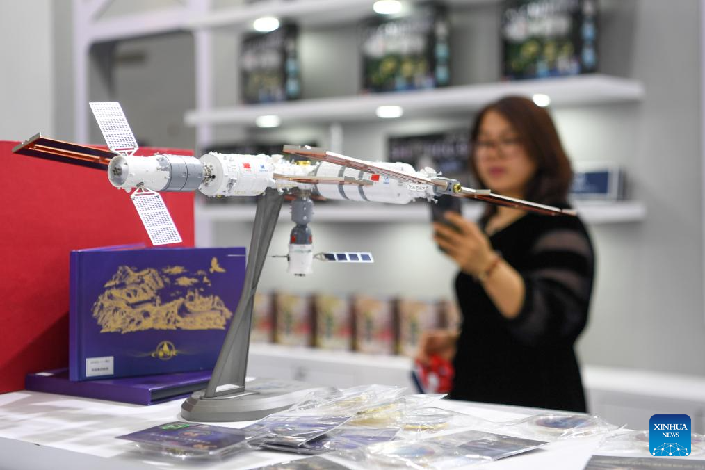 Media preview of aerospace exhibition in central China's Wuhan