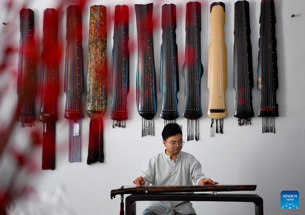 Lankao County in Henan utilizes paulownia trees to develop traditional musical instrument industry