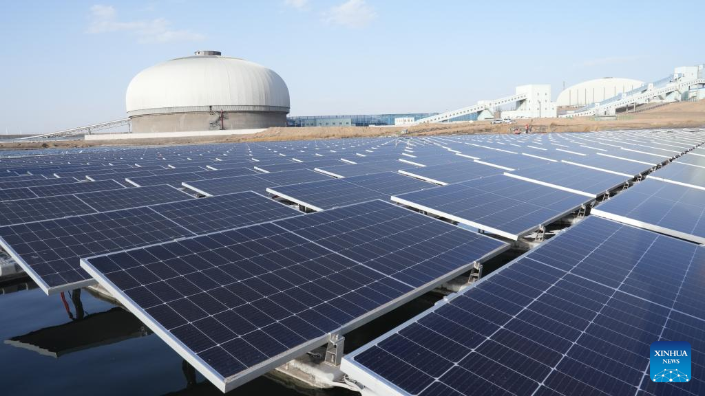 Across China: Smart photovoltaic base revitalizes NW China's barren lands