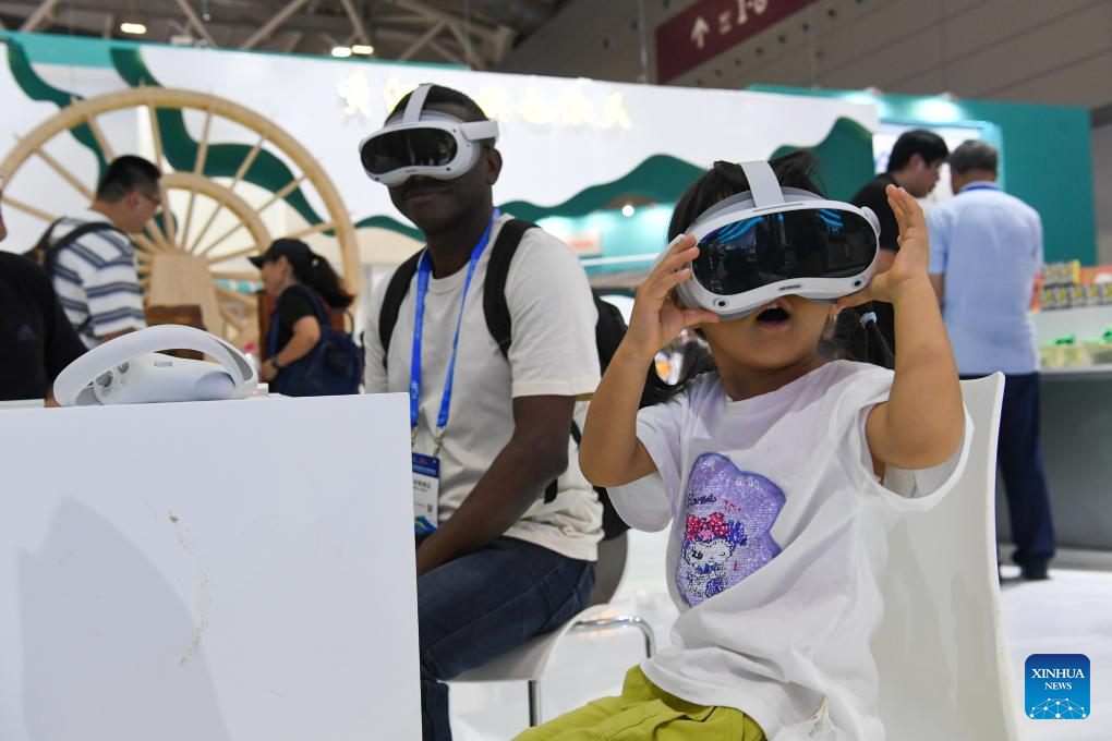 A close look at 20th Int'l Cultural Industries Fair in Shenzhen