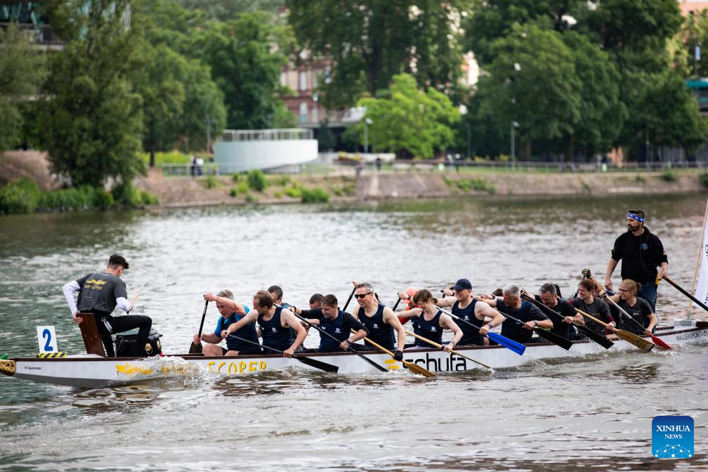 Feature: Dragon boats in Frankfurt open a window on Chinese culture