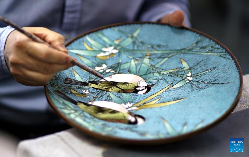 A glimpse of Jingtailan artworks at Beijing Enamel Factory