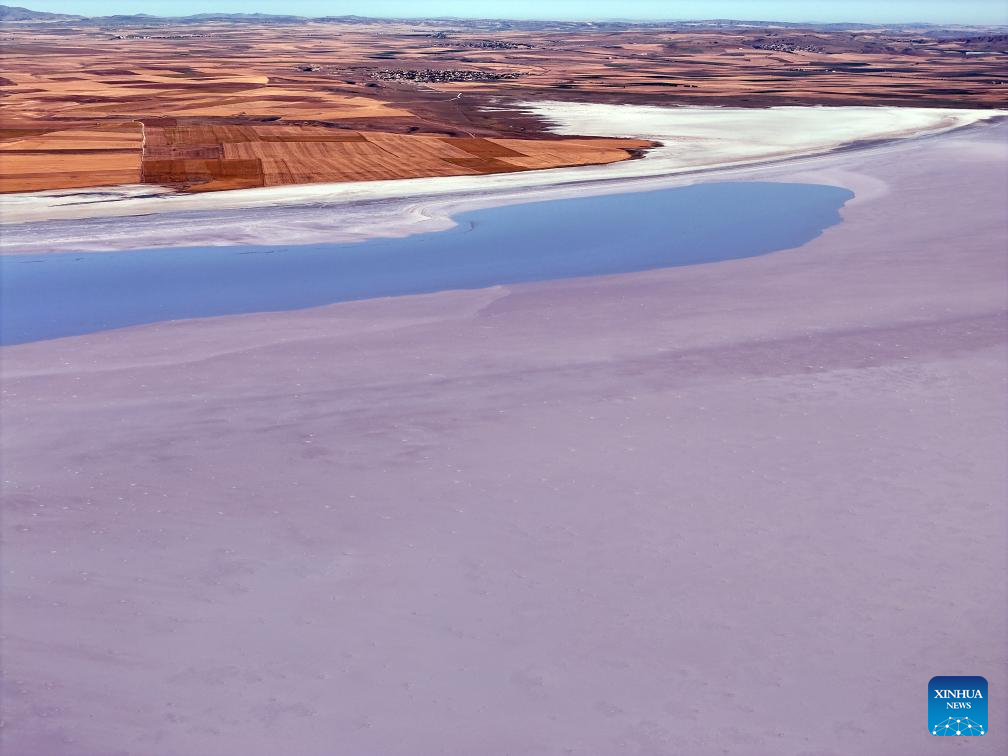 View of Salt Lake in Türkiye