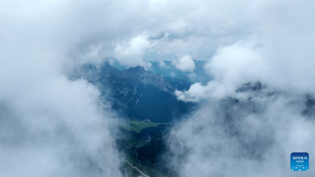 Scenery of Guanggai Mountain in NW China's Gansu