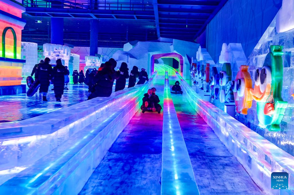 World's largest indoor ice, snow theme park opens in China's Harbin