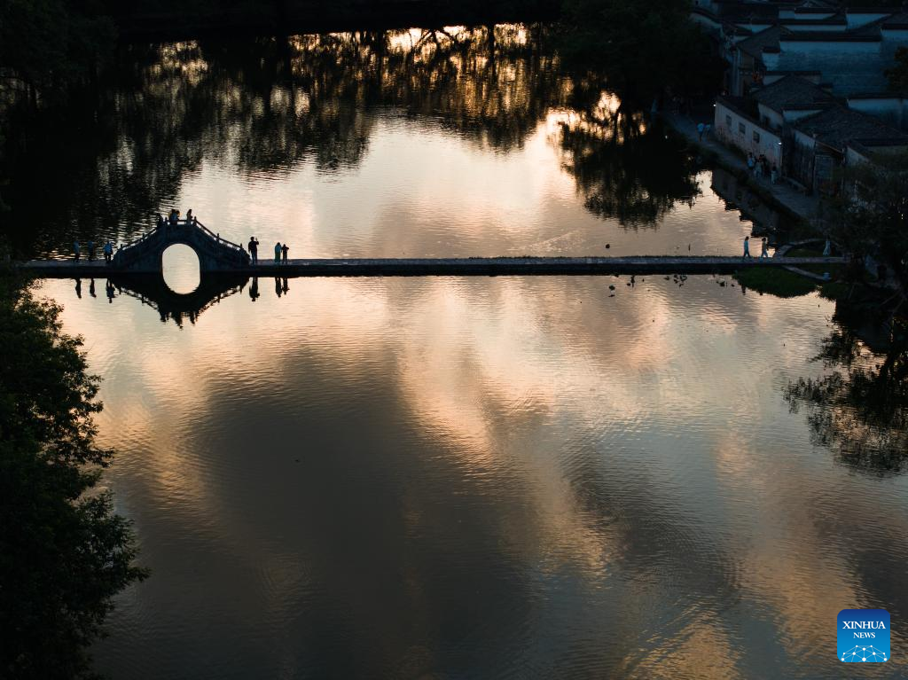 Sunset view of Hongcun Village in Yixian County, E China's Anhui