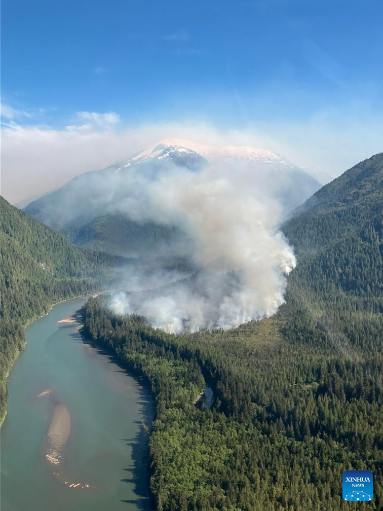 Wildfires rage in British Columbia, Canada