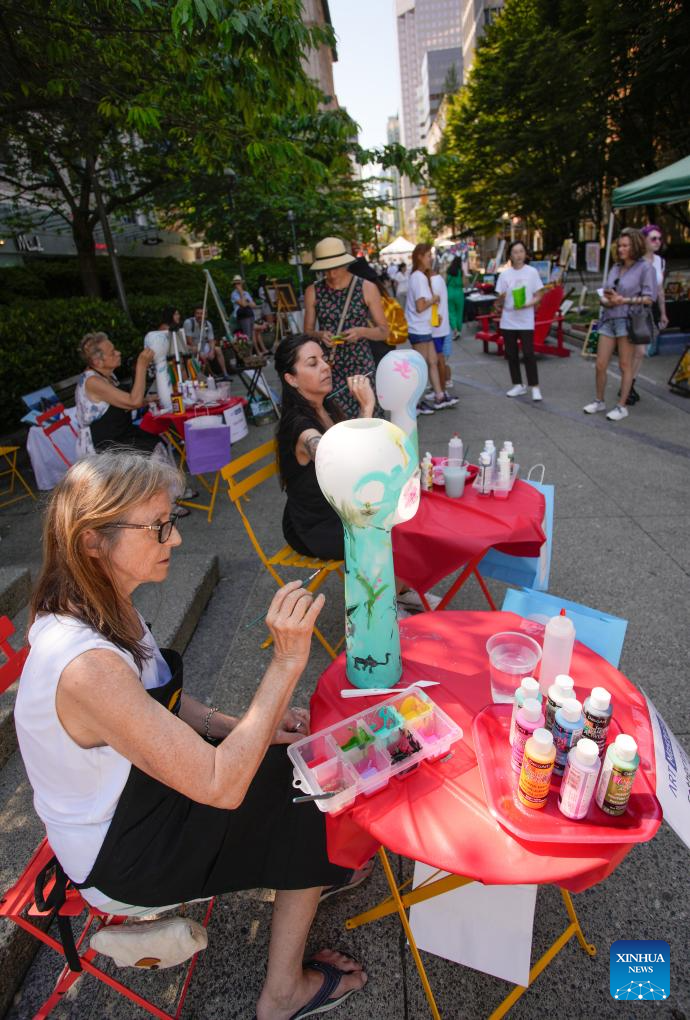 Painting competition held in Vancouver, Canada