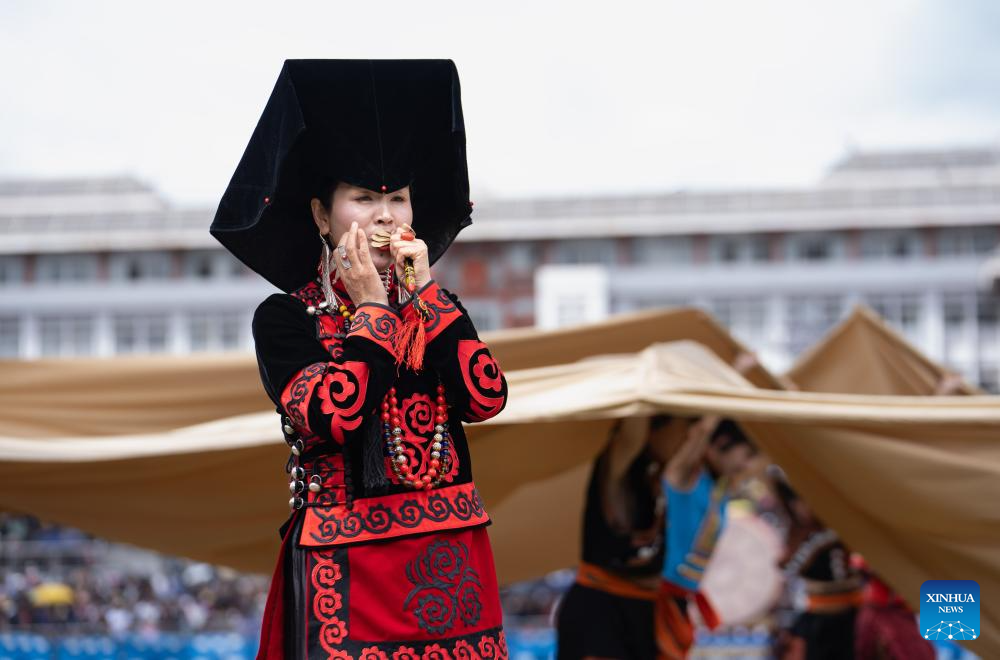 Traditional torch festival of Yi ethnic group staged in SW China