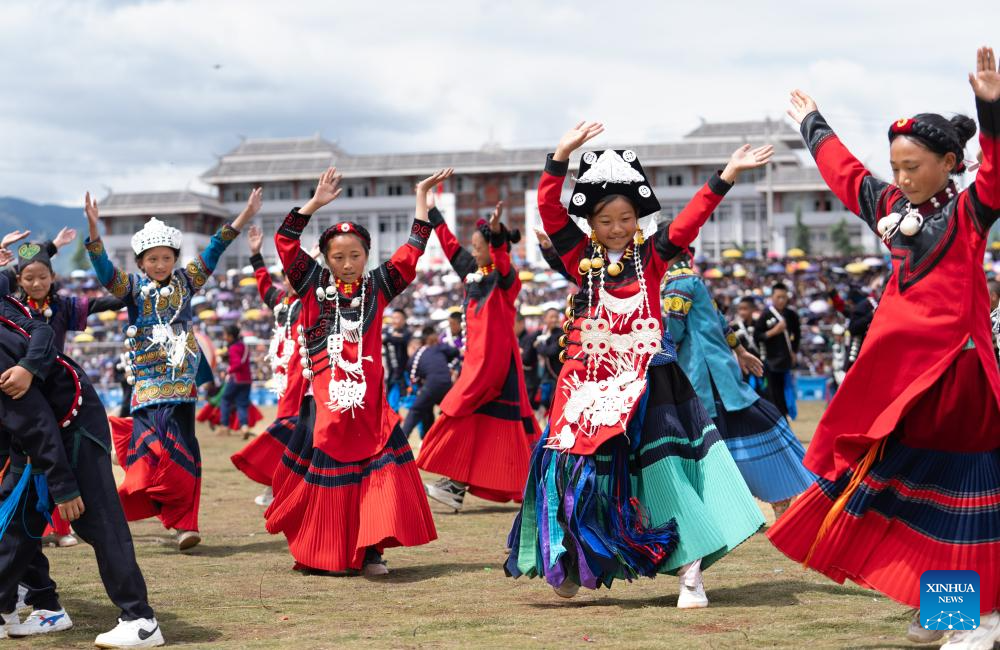 Traditional torch festival of Yi ethnic group staged in SW China