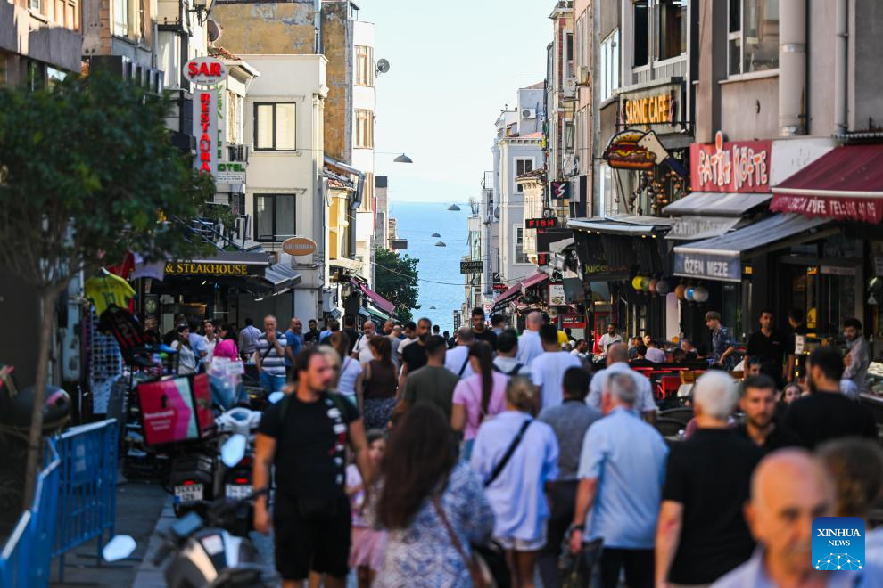 Türkiye sees booming tourism revenue in H1