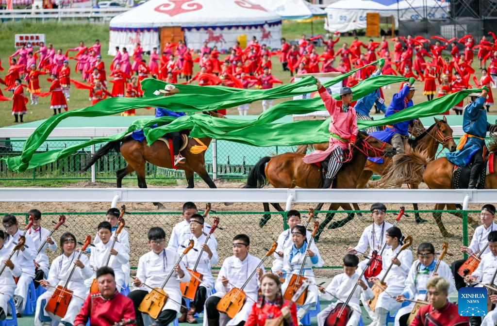 Nadam fair kicks off in N China's Inner Mongolia