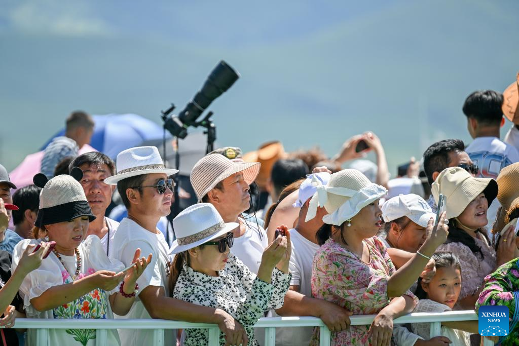 Nadam fair kicks off in N China's Inner Mongolia