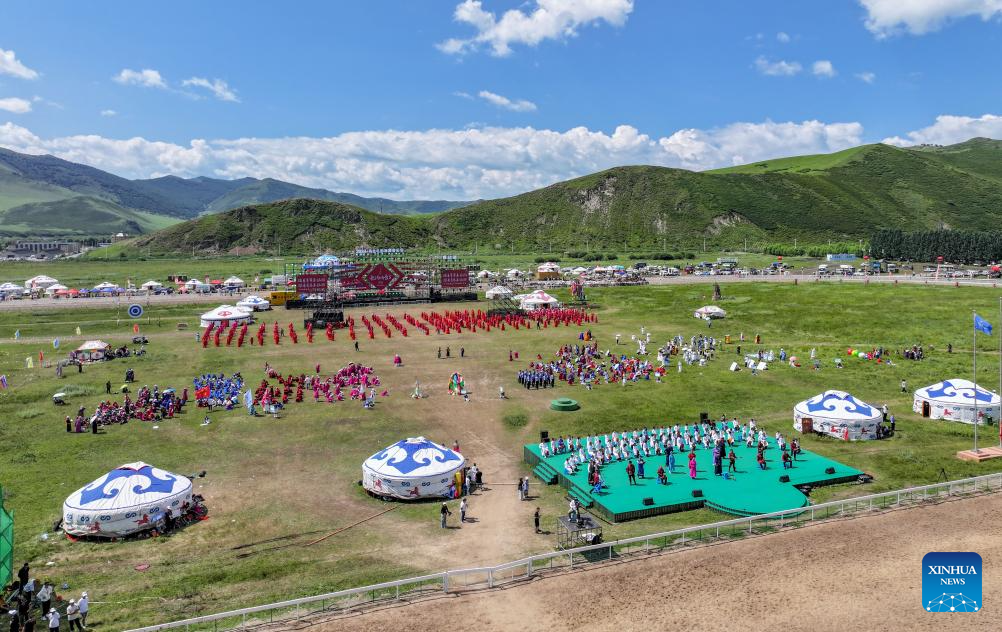 Nadam fair kicks off in N China's Inner Mongolia