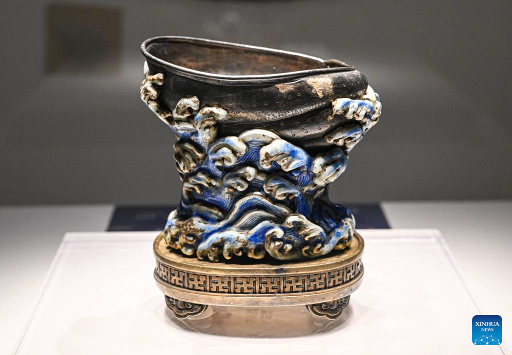 Exhibition showcasing Hainan's cultural relics held at Hainan Museum