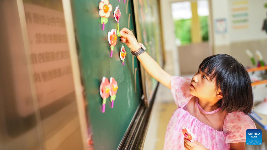 Schools across China host activities to mark start of new semester