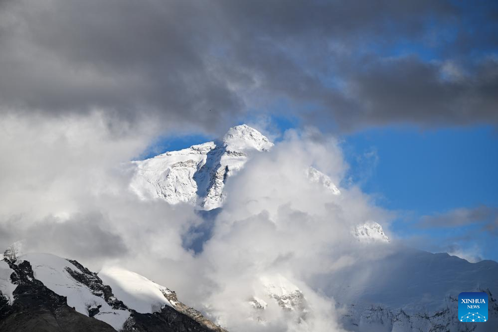 Scenery of Mount Qomolangma in Xizang