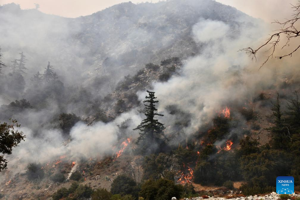 Bridge Fire in Southern California explodes over 10 times in size