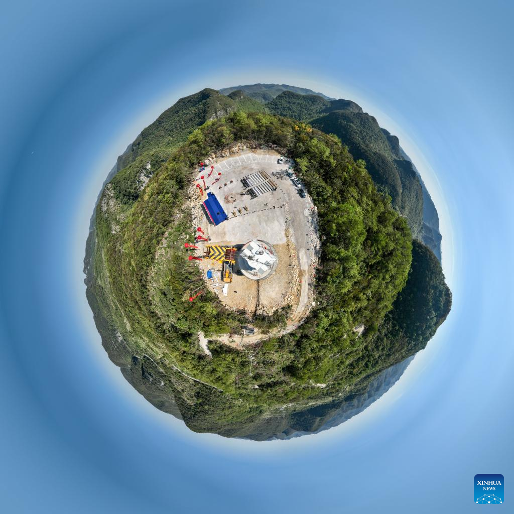 Construction of core array of China's FAST telescope begins