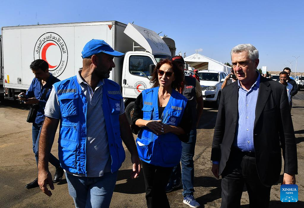 UN refugee agency chief visits Syria-Lebanon border