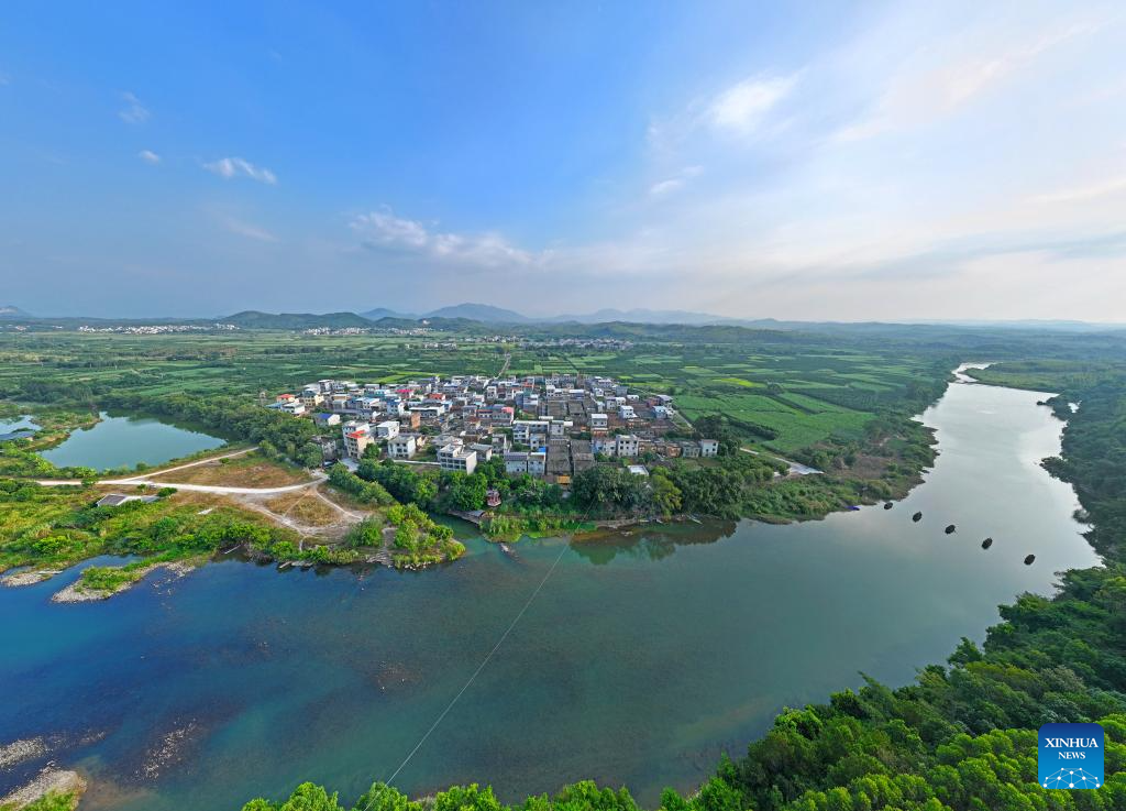 Traditional village in S China turns tourist attraction, hot spot for study tours