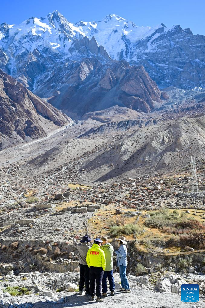 Multidisciplinary scientific expedition launched in Xinjiang