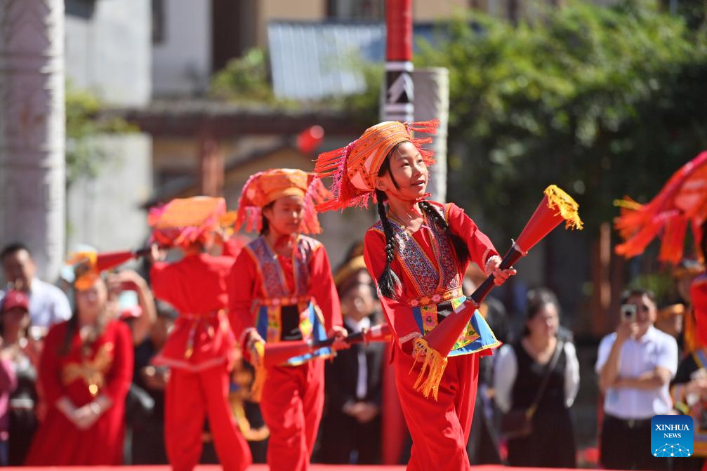 Cultural activities boost unity, common dev't of all ethnic groups in Guangxi