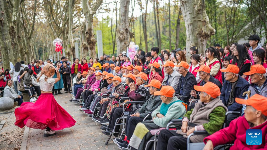 Autumn scenery of Huaxi National Urban Wetland Park in Guiyang, C China