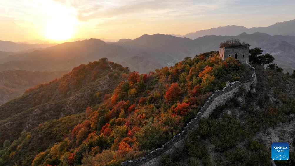 Autumn scenery of various areas across China