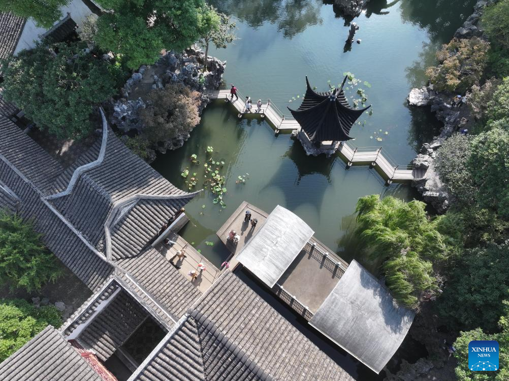 A glimpse of classical gardens in Suzhou, E China's Jiangsu