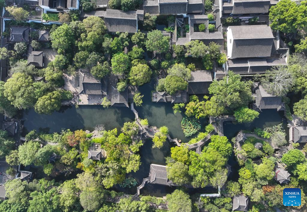 A glimpse of classical gardens in Suzhou, E China's Jiangsu