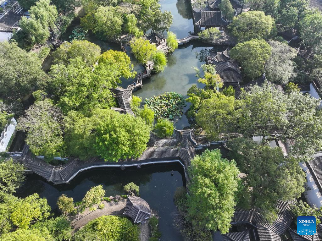 A glimpse of classical gardens in Suzhou, E China's Jiangsu