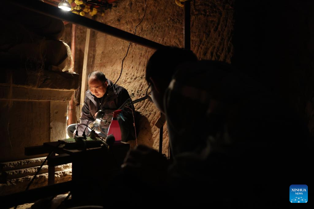 Protection and restoration work carried out at Maiji Mountain Grottoes in NW China