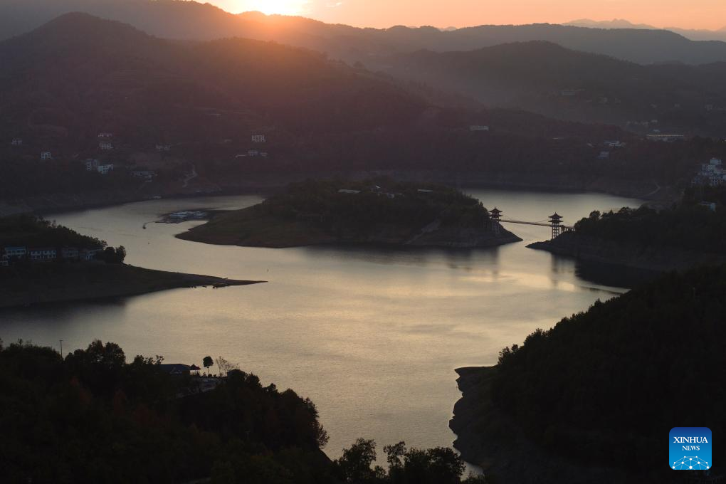 Scenery of Yinghu Lake in Ankang City, NW China's Shaanxi