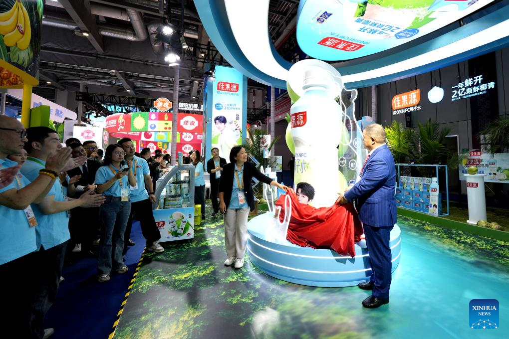 New technologies, achievements and products make debut at 7th CIIE