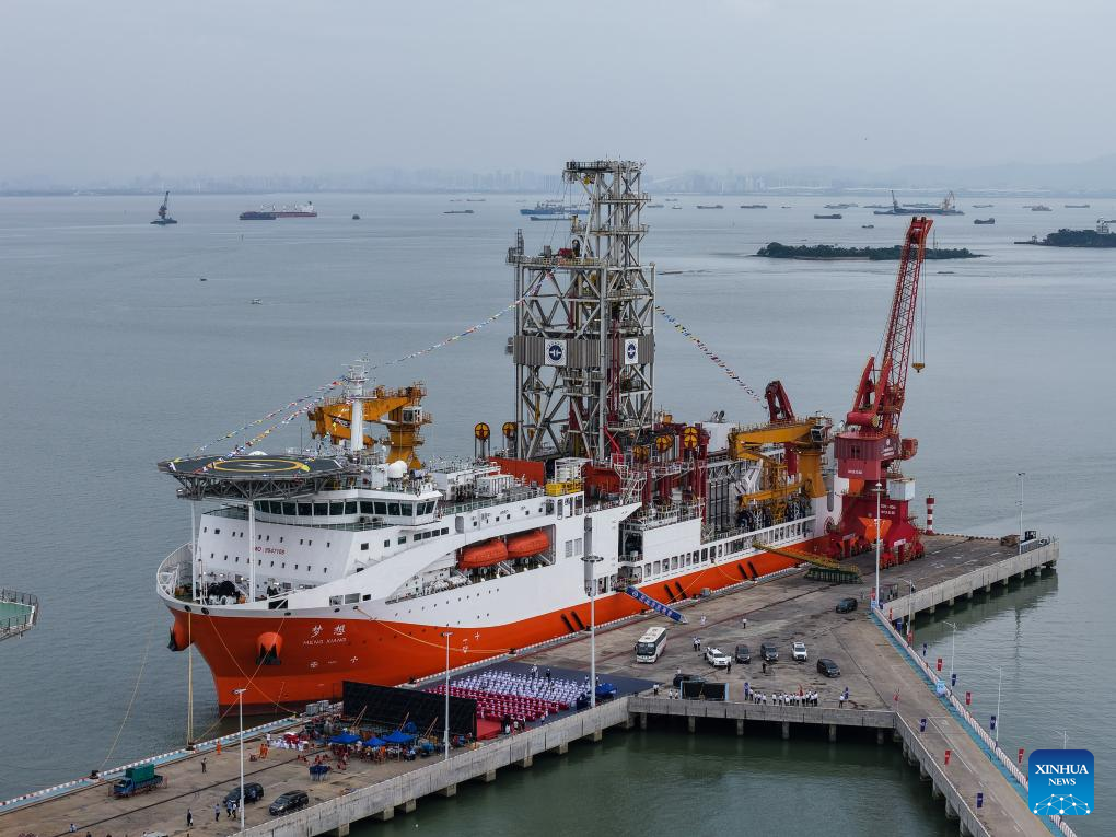 China Focus: China's first deep-ocean drilling vessel enters service