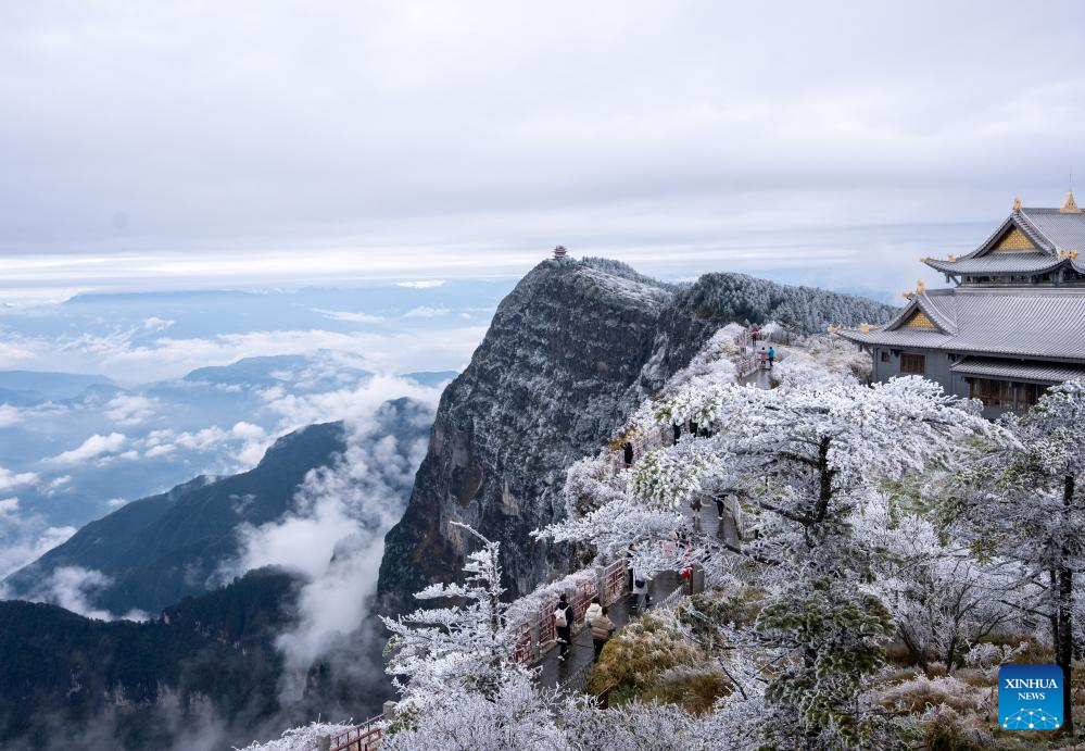 Snow scenery of Mount Emei in Sichuan, SW China