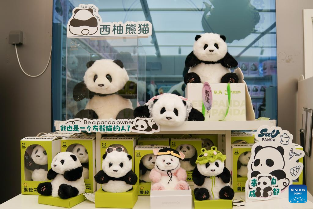 China's innovative panda toys get popular around world