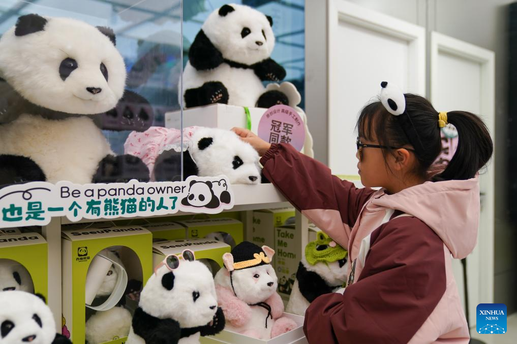 China's innovative panda toys get popular around world