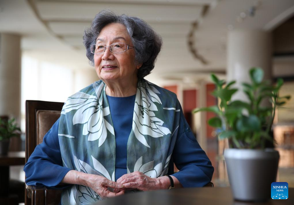 Chinese poetry master Ye Jiaying dies at 100