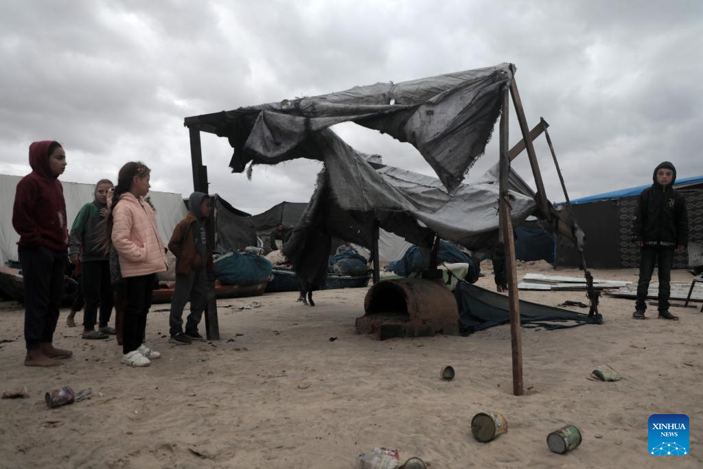 UN humanitarian partners assess flood damage to displaced Gazans