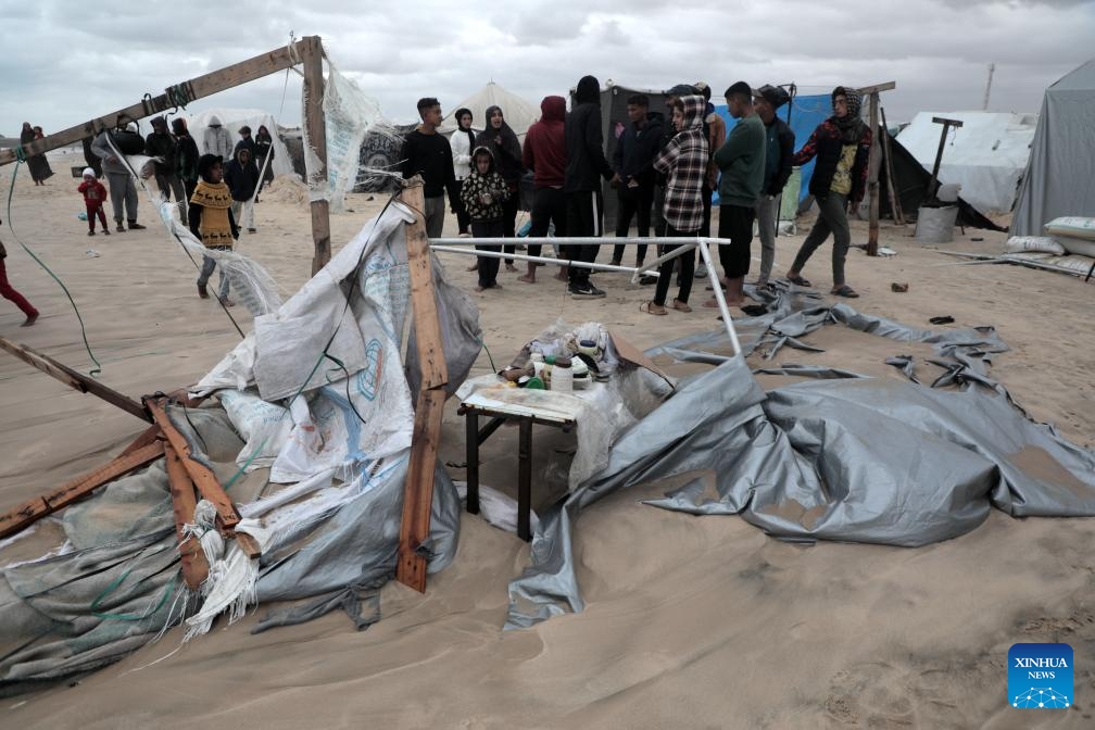 UN humanitarian partners assess flood damage to displaced Gazans