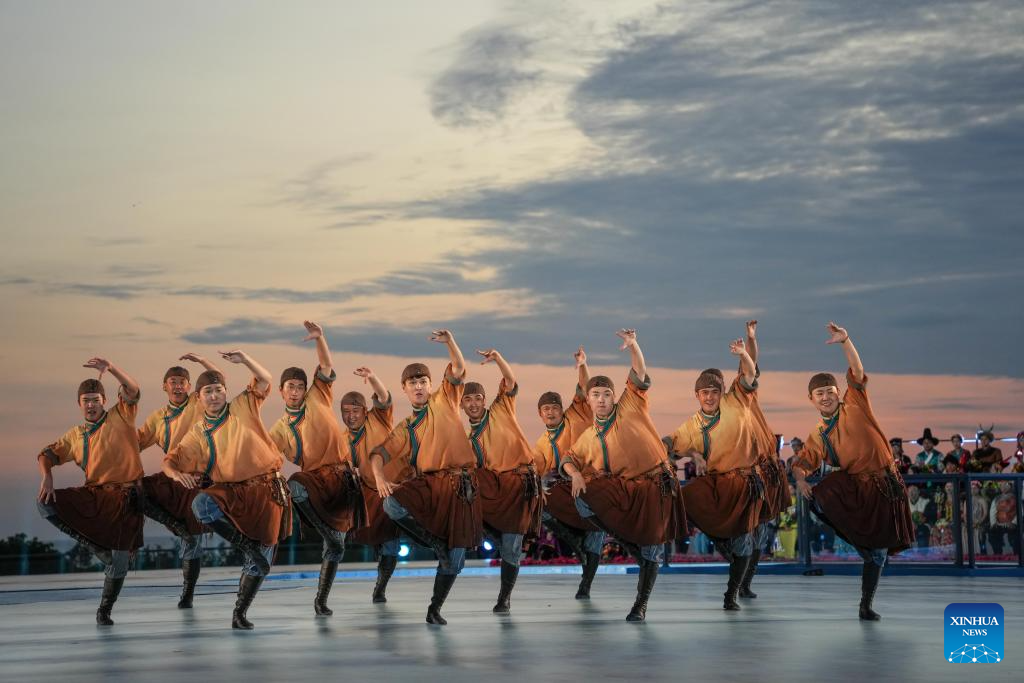 Gala for China's 12th National Traditional Games of Ethnic Minorities held in Sanya