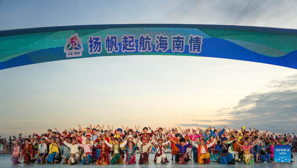 Gala for China's 12th National Traditional Games of Ethnic Minorities held in Sanya