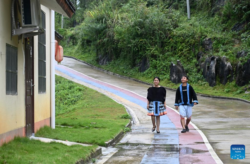 Baiku Yao People embrace new life at poverty-relief relocation site in Guangxi