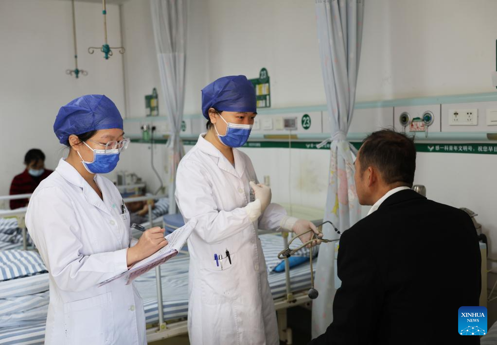 Doctor alleviates mental sufferings of HIV/AIDS patients in Guangxi, S China