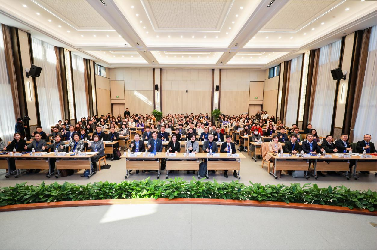 首届人工智能与国际中文教育大会在浙江师范大学举行