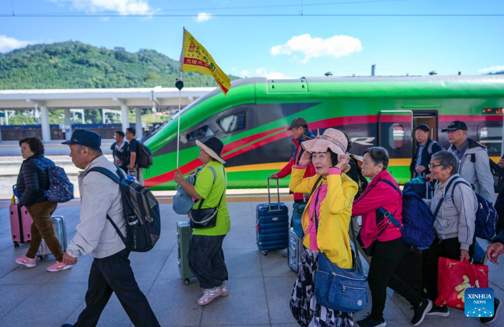 China-Laos Railway spurs regional economic growth