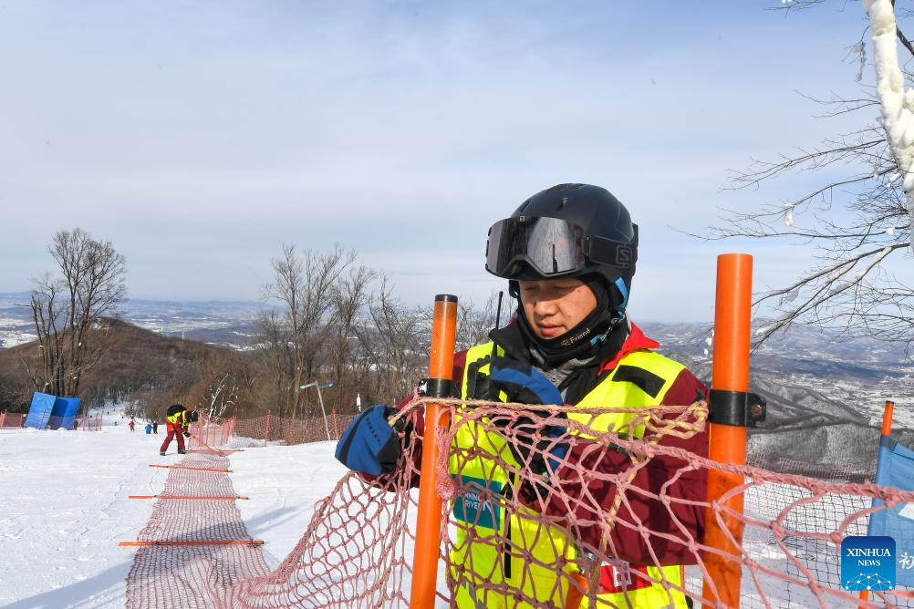 Skiing rescuer ensures safety on slopes as winter sports gain popularity