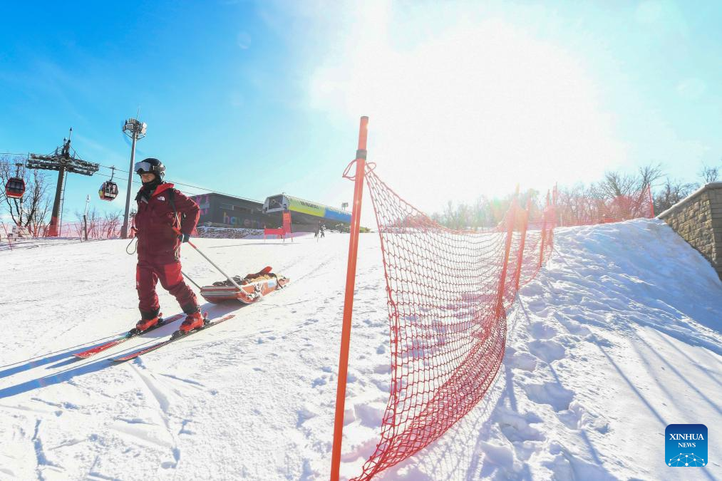 Skiing rescuer ensures safety on slopes as winter sports gain popularity